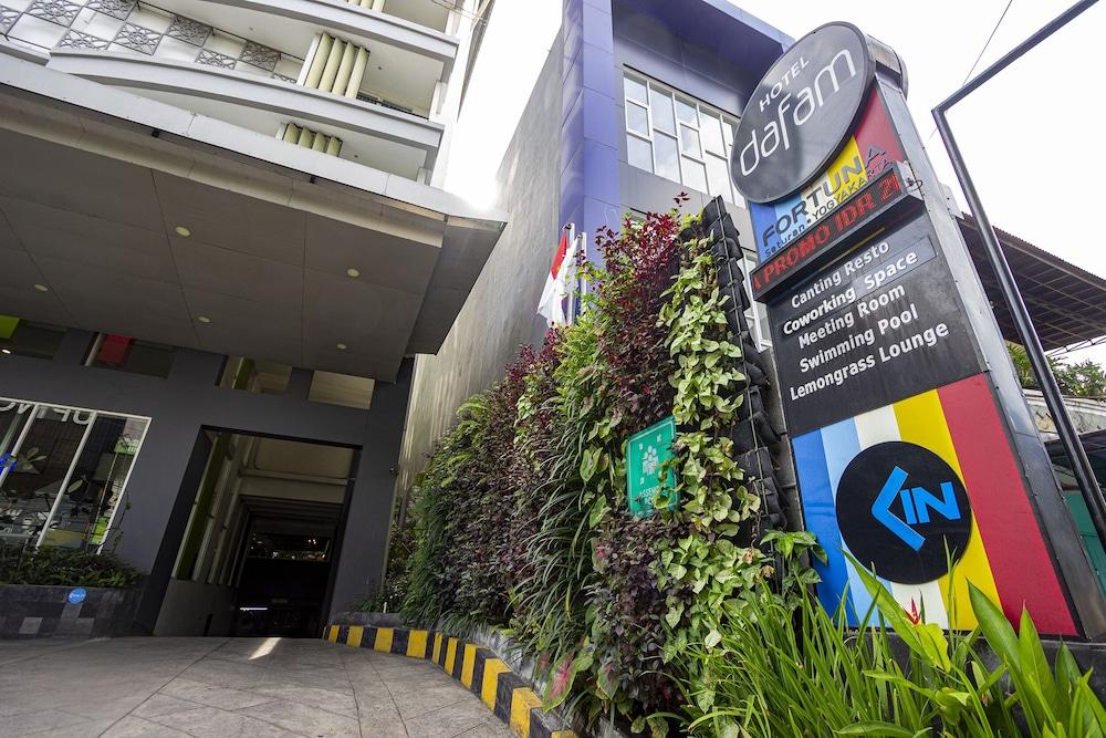 Hotel Fortunagrande Seturan Yogyakarta Maguwo Exterior foto